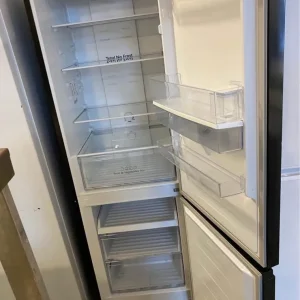 Lovely fridge freezer - Image 2
