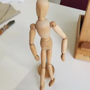 REEVES ARTIST TABLE EASEL WITH WATERCOLOUR PAINTS AND DRAWING MANNEQUIN - Image 3