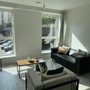 1-bedroom flat – central, quiet, walkable - Image 2