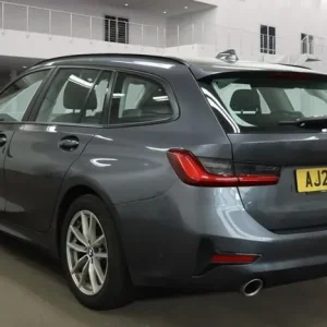 2021 BMW 3 Series 2.0d MHT SE Pro Touring Estate - Image 3