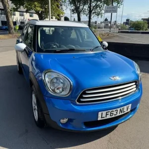 2013 MINI Countryman 2.0L Cooper D Auto SUV 5dr Diesel - Image 3