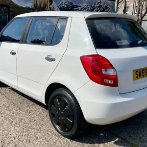 2009 Skoda Fabia 1.2 1.5d hatchback petrol manual - Image 5