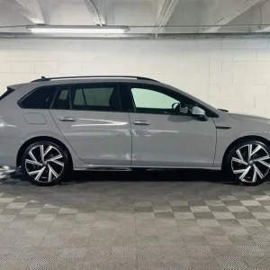 2022 Volkswagen Golf 1.5 eTSI MHEV R-Line DSG Euro 6 Estate - Image 2