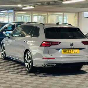 2022 Volkswagen Golf 1.5 eTSI MHEV R-Line DSG Euro 6 Estate - Image 3