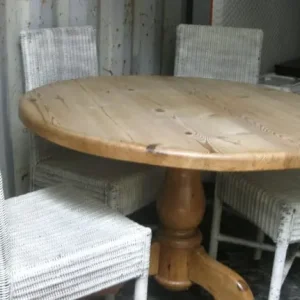 Solid Pine Round Pedestal Table with 4 White Wicker Chairs - Image 2