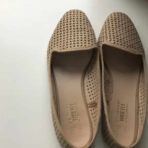 Primark shoes size 7 wide