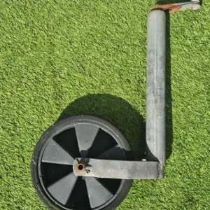 Jockey wheels for caravan or trailer - Image 2