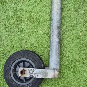 Jockey wheels for caravan or trailer - Image 3