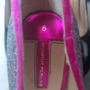 Bag of shoes - Image 4