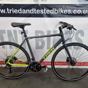 2018 Trek Zektor 3 53cm Hybrid Commuter Bike