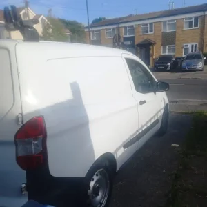 2021 Ford Transit Courier 1.0L Panel Van Manual - Image 3