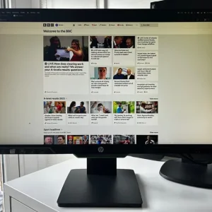 HP 1440p 144hz Gaming Monitor - Image 2