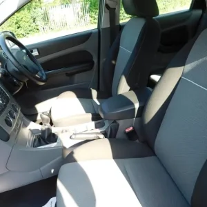 2010 Ford Focus ZETEC Hatchback Petrol Manual - Image 8