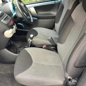 Toyota AYGO hatchback 2014 - Image 2