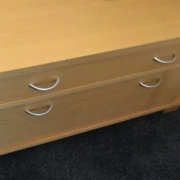Flat pack coffee table