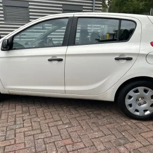 Hyundai I20 Hatchback 2014 Manual 1.2L 5-door - Image 4
