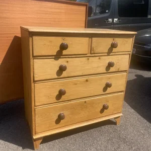 Pine Chest of Drawers