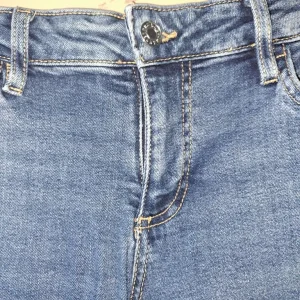 Ladies size 10 mango bootleg jeans - Image 2