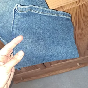 Ladies size 10 mango bootleg jeans - Image 6