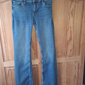Ladies size 10 mango bootleg jeans