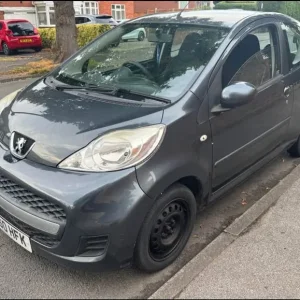 Peugeot 107 108k miles 3-door hatchback 2011 manual - Image 4
