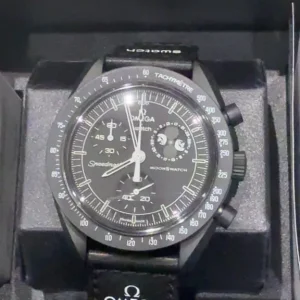 OMEGA Swatch Moonswatch Snoopy Men's Watch - Image 3
