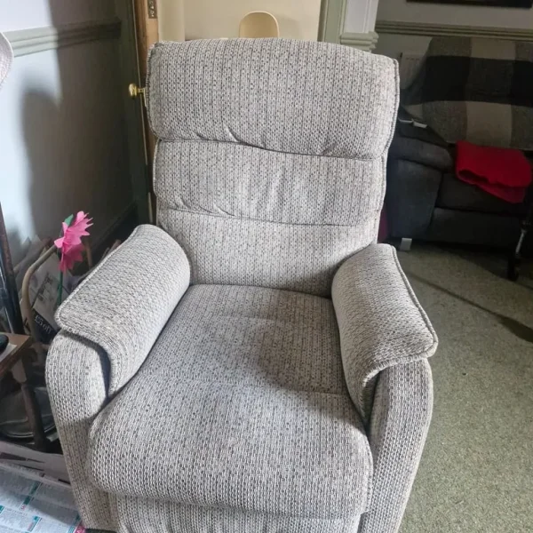 Recliner chair