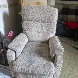 Recliner chair