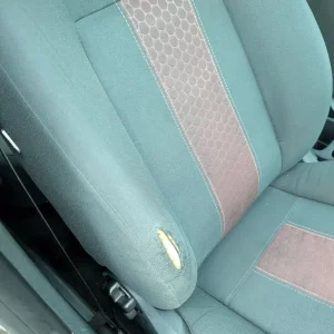 Ford Fiesta hatchback 2010 manual 1399cc 5-door - Image 5