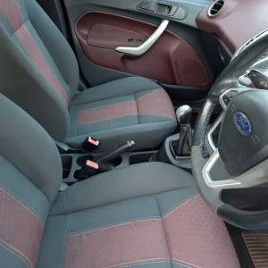 Ford Fiesta hatchback 2010 manual 1399cc 5-door - Image 6