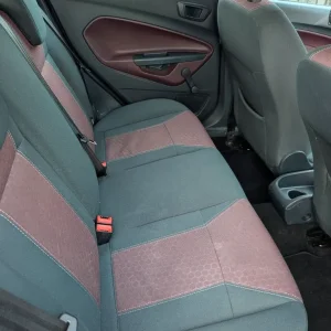 Ford Fiesta hatchback 2010 manual 1399cc 5-door - Image 7