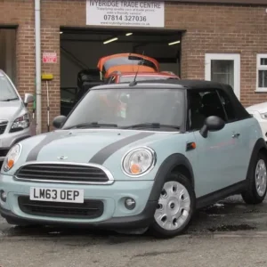 2013 Mini Cooper S Convertible 1.6 Manual - Image 4