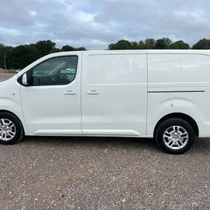 2019 Vauxhall Vivaro L2H1 2900 Sportive S/S Panel Van Diesel Manual - Image 2
