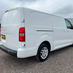 2019 Vauxhall Vivaro L2H1 2900 Sportive S/S Panel Van Diesel Manual - Image 5