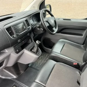 2019 Vauxhall Vivaro L2H1 2900 Sportive S/S Panel Van Diesel Manual - Image 7
