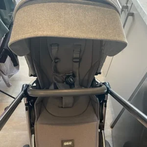 Mamas and papas pram - Image 7