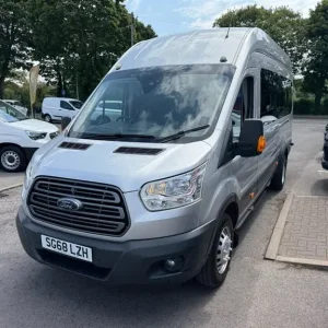 2018 Ford Transit 460 Trend High Roof Minibus 17 Seats - Image 7