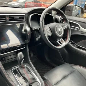 2021 MG ZS 1.0T 5-door hatchback - Image 2