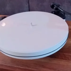 Pro-ject rpm1 carbon turntable - Image 2