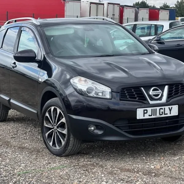 2011 Nissan Qashqai 1.5 dCi N-Tec 5-door hatchback