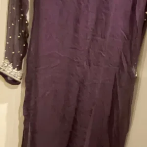 Ladies purple diamond lace jacket - Image 3