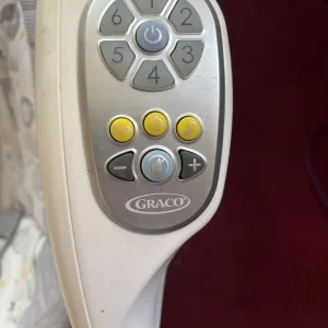 Baby swing with tunes - Image 2