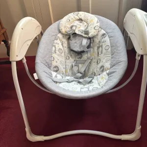 Baby swing with tunes