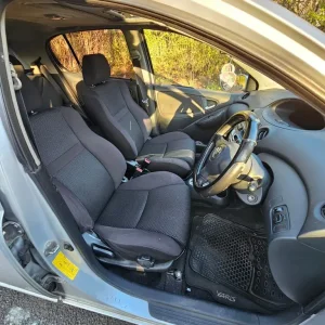 2003 Toyota Yaris 1.3 Automatic Hatchback - Image 6