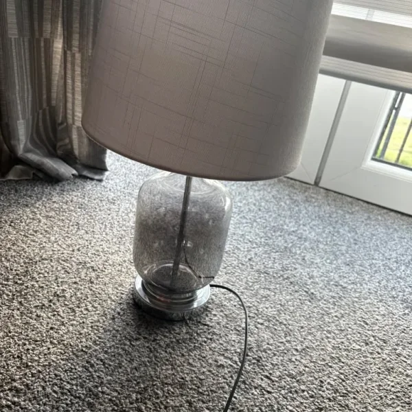 Table lamp