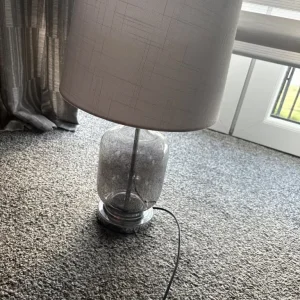 Table lamp