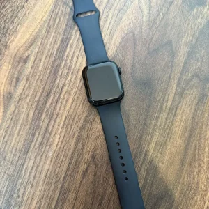 Apple Watch SE 2nd Generation 44mm Midnight Aluminium (GPS)