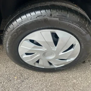 Volkswagen Caddy C20 TDI Maxi Black Van with Electric Windows and Mirrors - Image 7