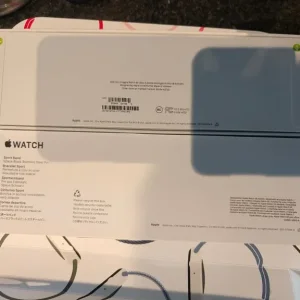 Apple Watch SE 2nd Gen 40mm - Image 3