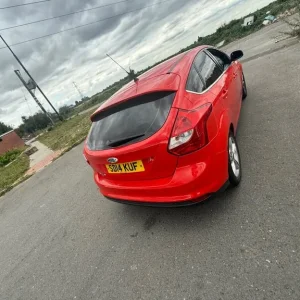 Ford Focus Hatchback 2014 Manual 5-door - Image 2